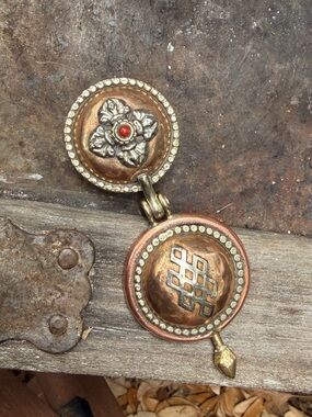 Tibetan Dorje Gau Shrine Amulet Pendant Endless Knot Brass Locket Charm Vintage